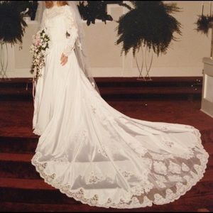 Beautiful taffeta wedding dress